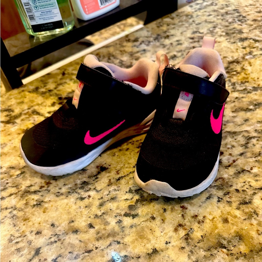 Nike Girls 8C
